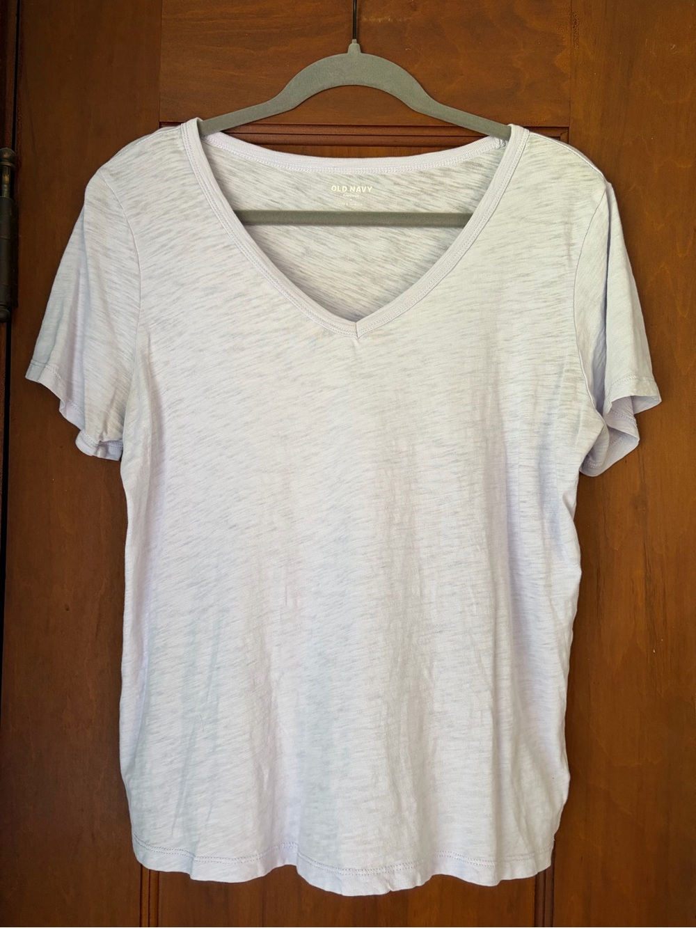 Old Navy Women's Pale Lavender V-Neck Short Sleeve Tee